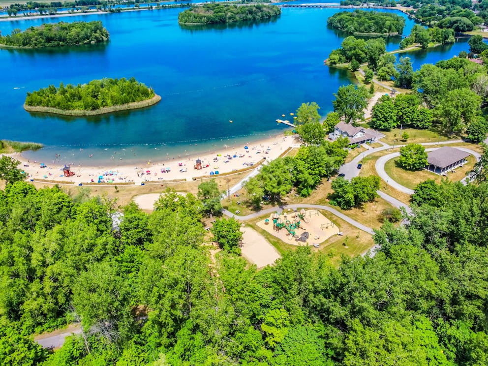 COMM 2021 CR Deny Cardinal Plage Parc regional des Iles de Saint Timothee Vue aerienne Drone 4 2