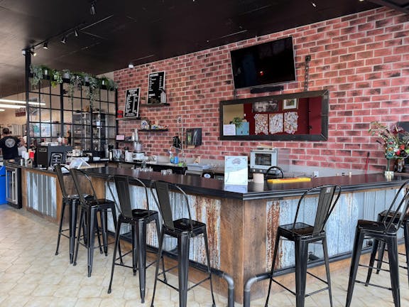 Le Club Social interieur bar