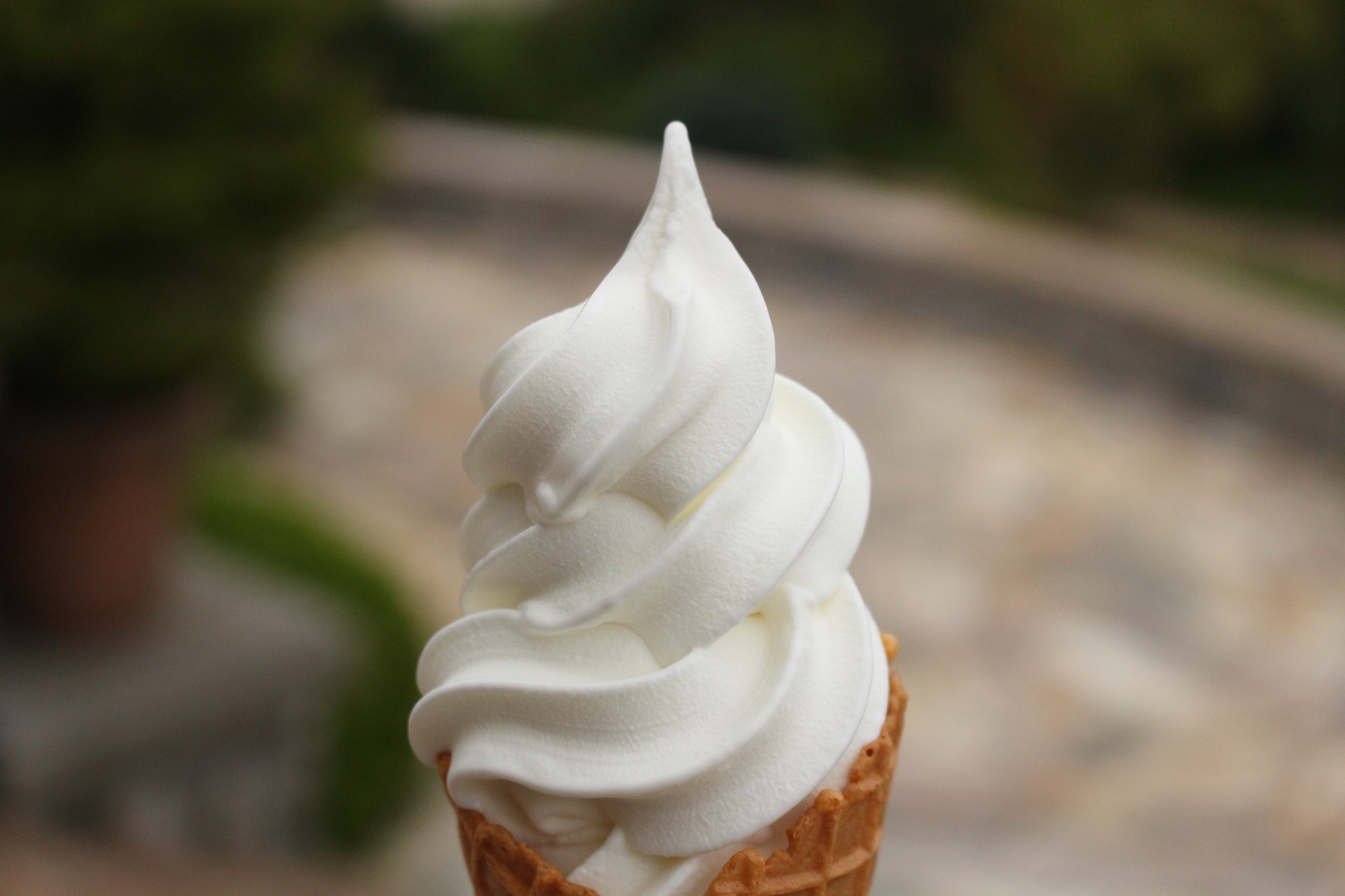 Soft serve ice cream 2264262 1920